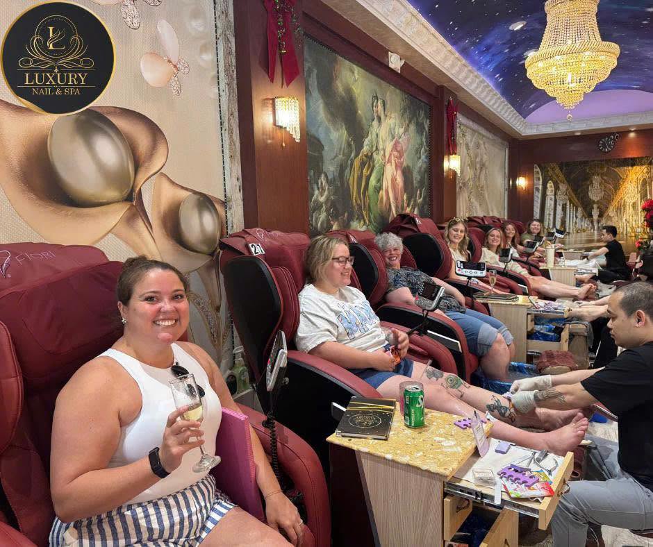 Best Pedicure Near Me Greenwood: Luxury Nails & Spa Guide